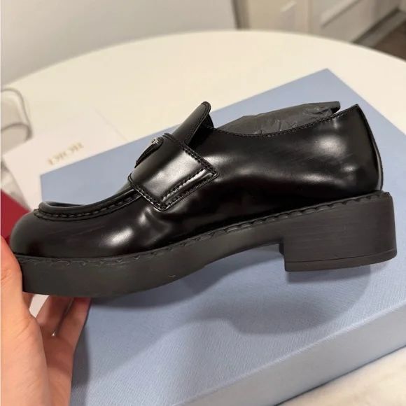 Prada brushed platform loafers black leather - Picture 8 of 11